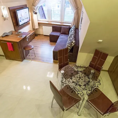 Apartament Stroma 4 Lägenhet