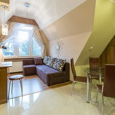 Apartament Stroma 4 Lägenhet